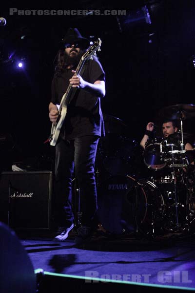 SCARS ON BROADWAY - 2008-07-03 - PARIS - La Maroquinerie - Daron Malakian